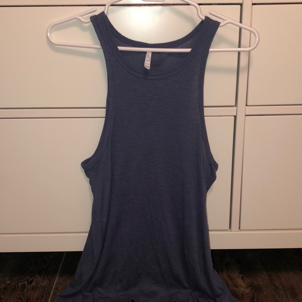 z supply tank top